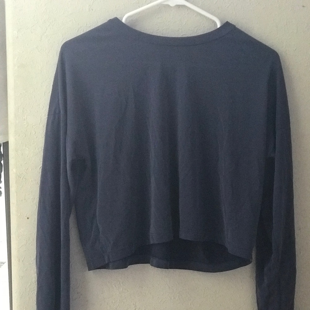 brandy melville cropped shirt